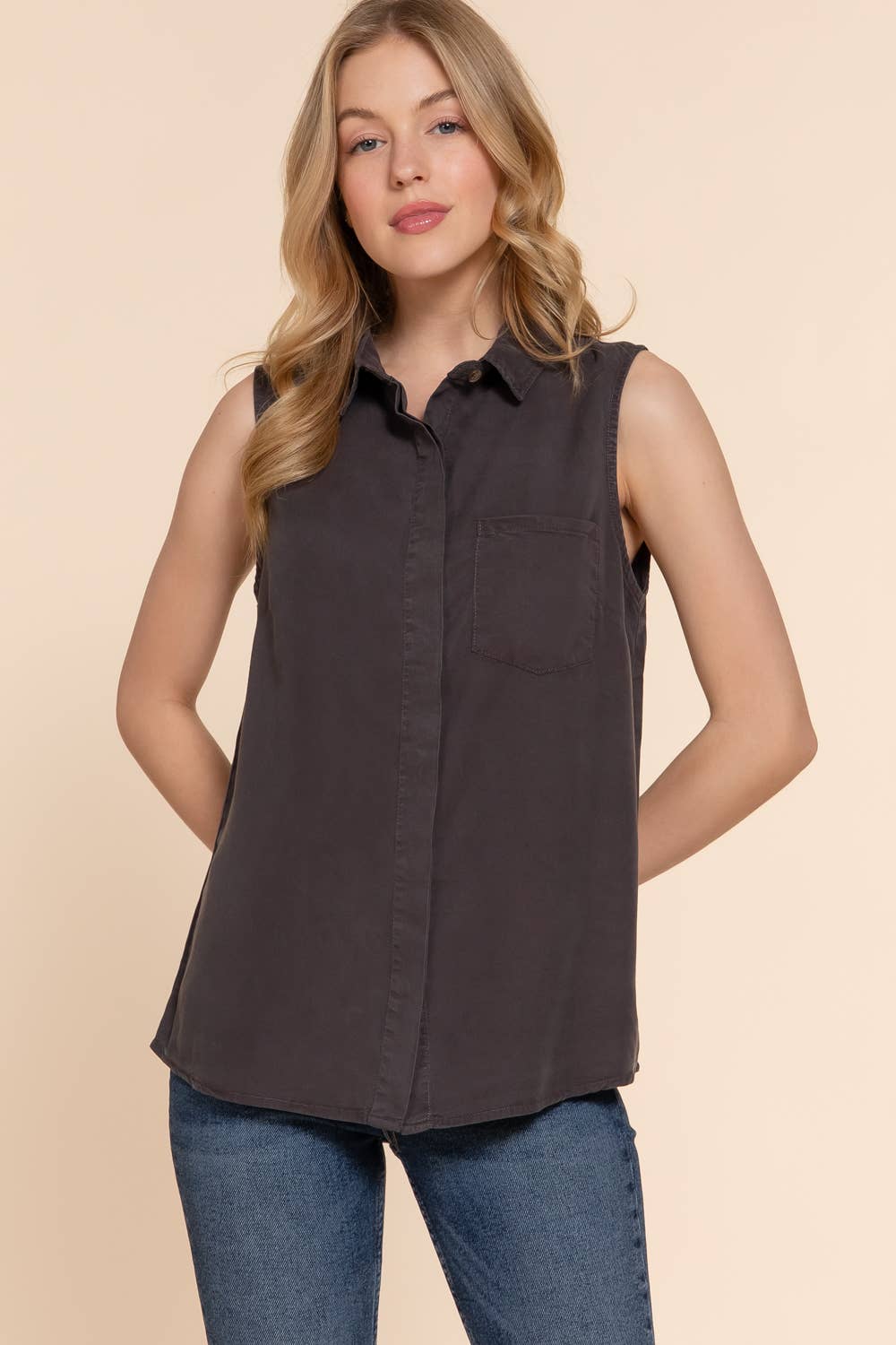 Sleeveless With Pocket Tencel Shirt: IVY-BEIGE / L