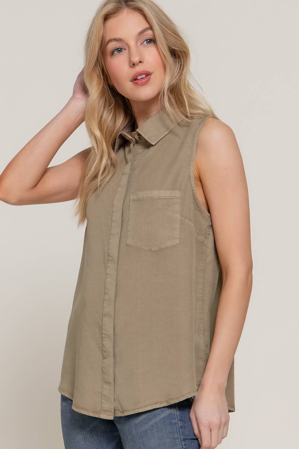 Sleeveless With Pocket Tencel Shirt: IVY-BEIGE / L