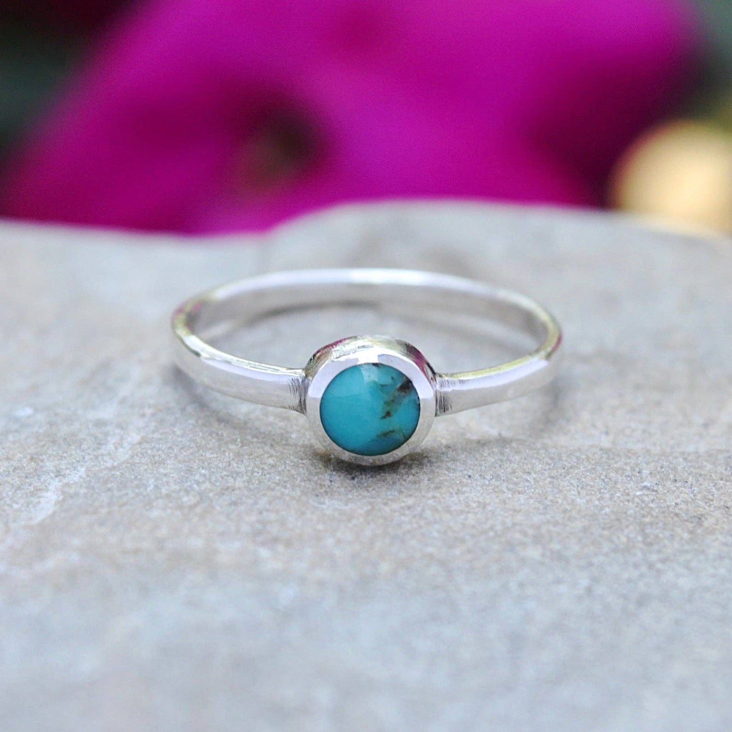 R-88 Tiny Round Turquoise Ring: 7