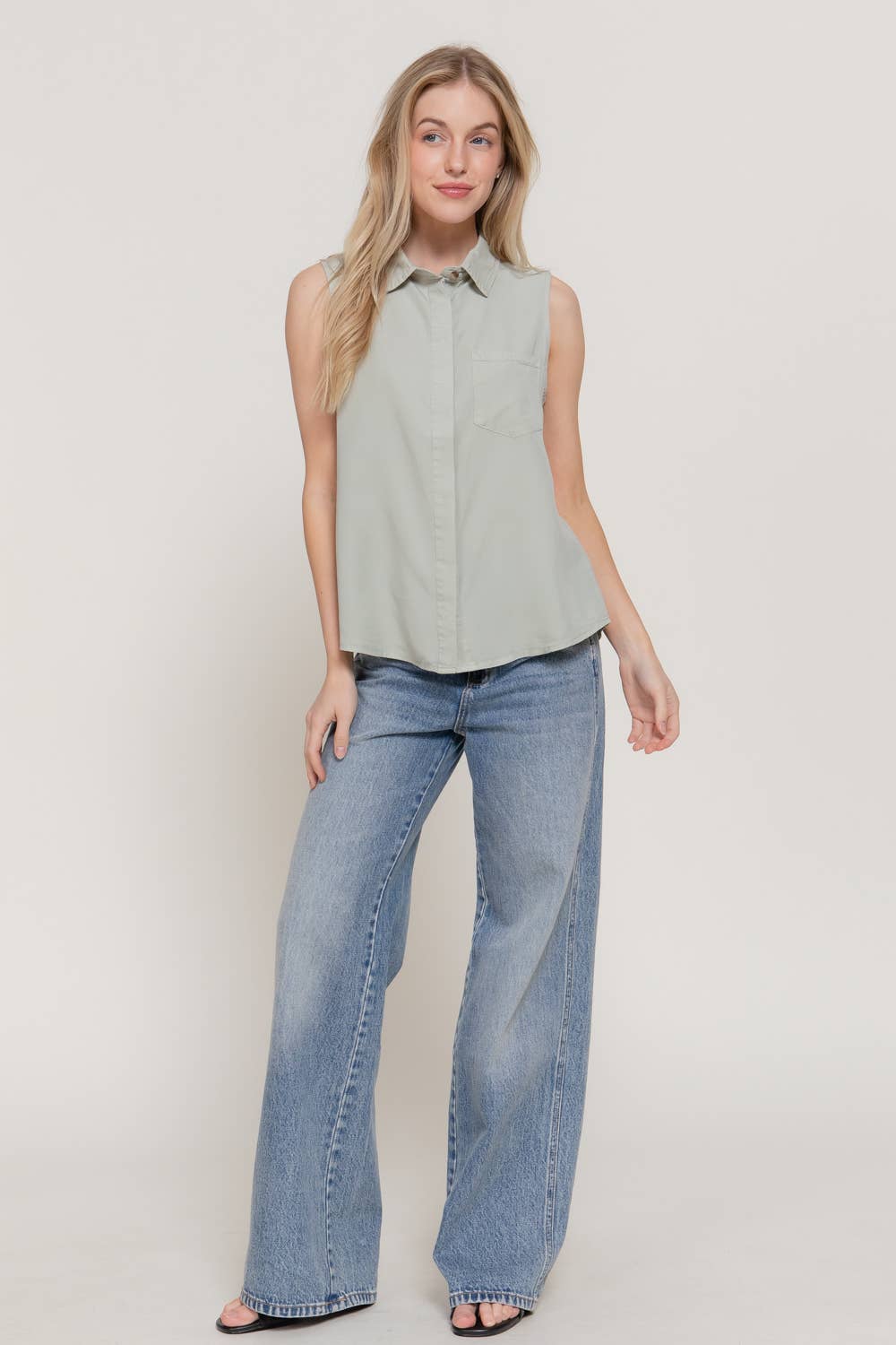 Sleeveless With Pocket Tencel Shirt: IVY-BEIGE / S
