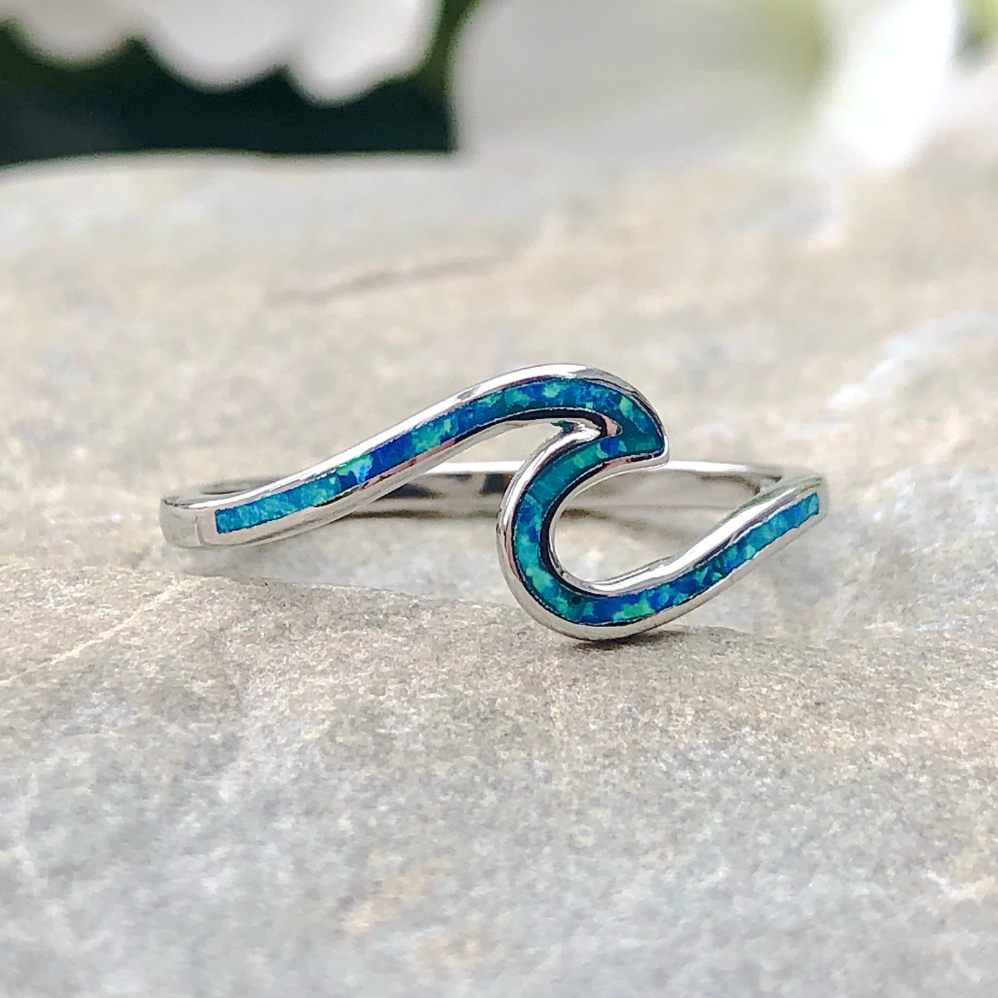 R-13 Blue Lab Opal Wave Ring: 8