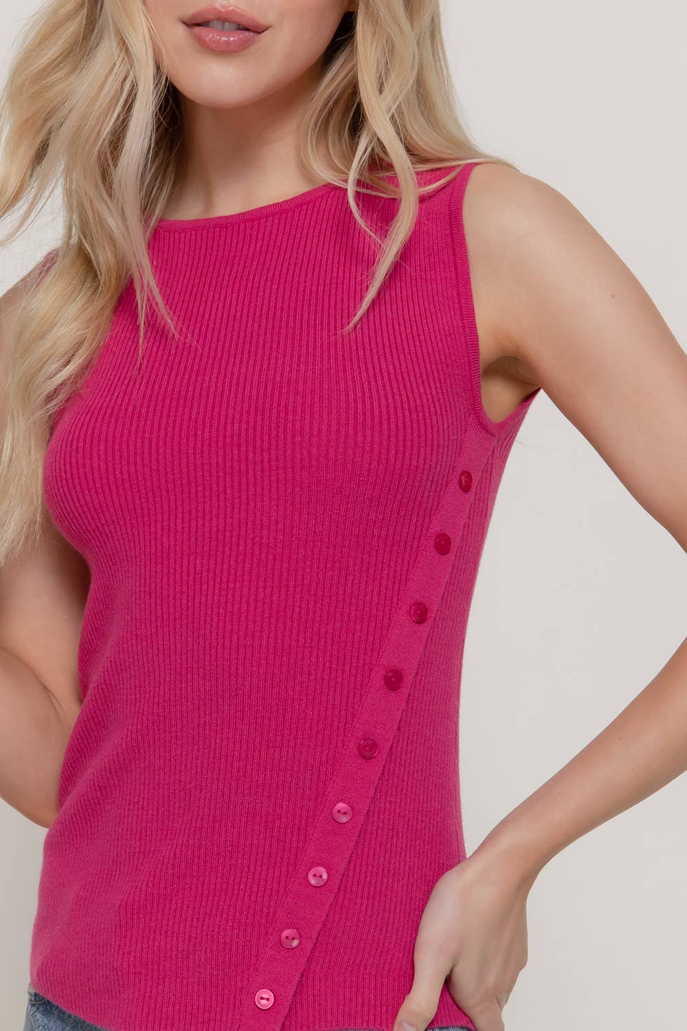 Sleeveless Boat Neck Top with Diagonal Placket: MGT-fuchsia / L