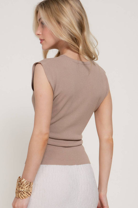 Sleeveless Side Pleats Detail Sweater Top: KHA-khaki / L