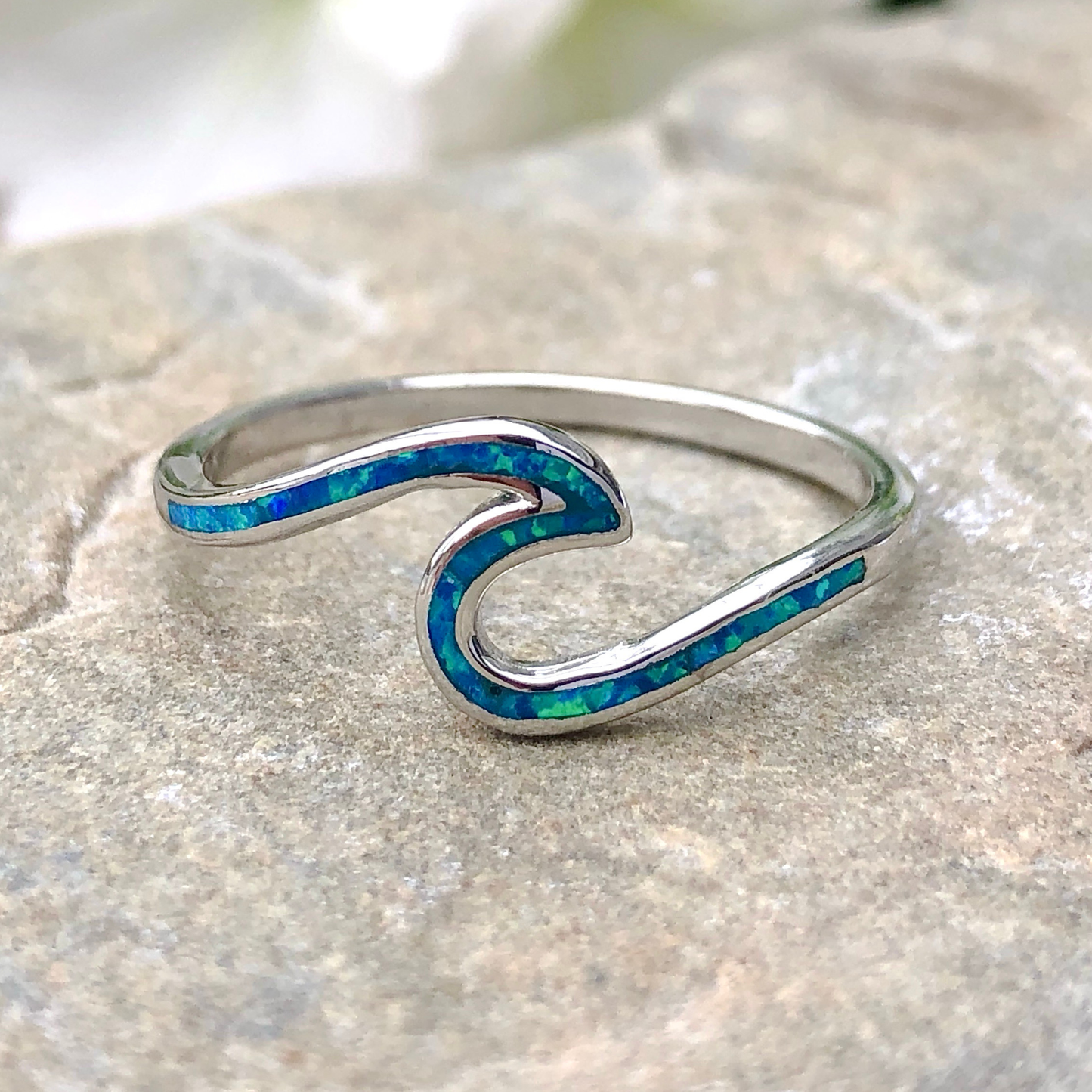 R-13 Blue Lab Opal Wave Ring: 8