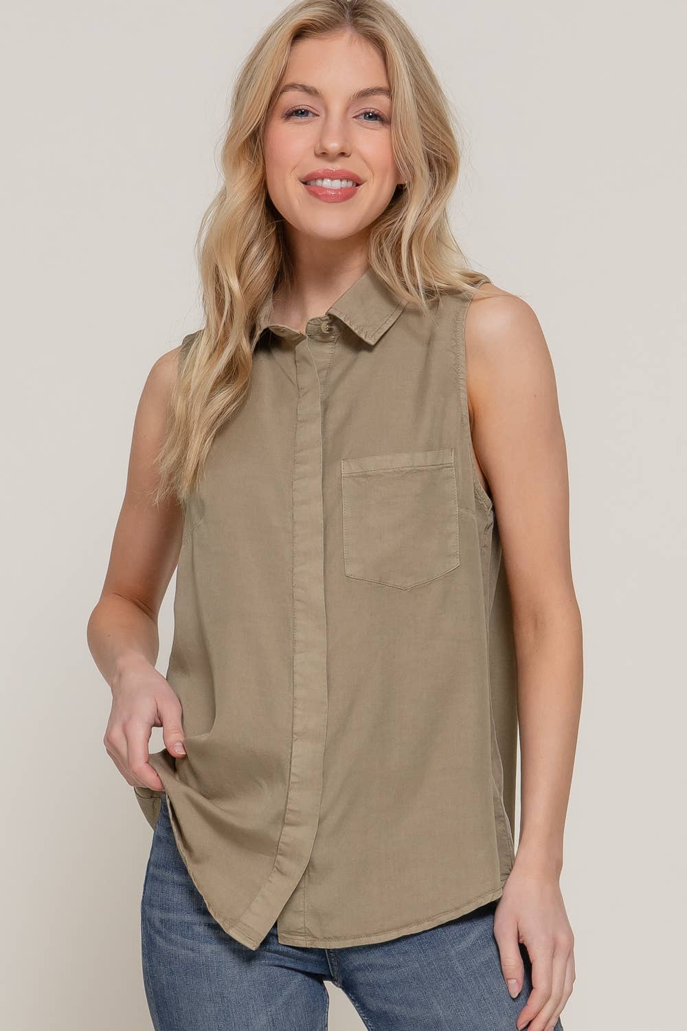 Sleeveless With Pocket Tencel Shirt: IVY-BEIGE / L
