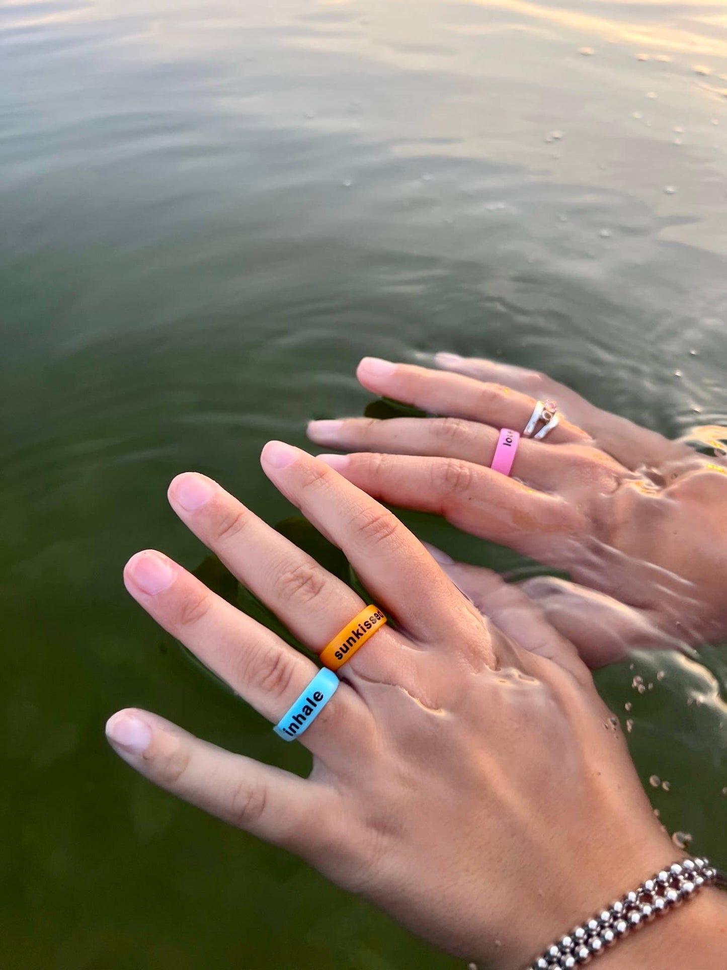 Flip Reversible inhale / exhale ring