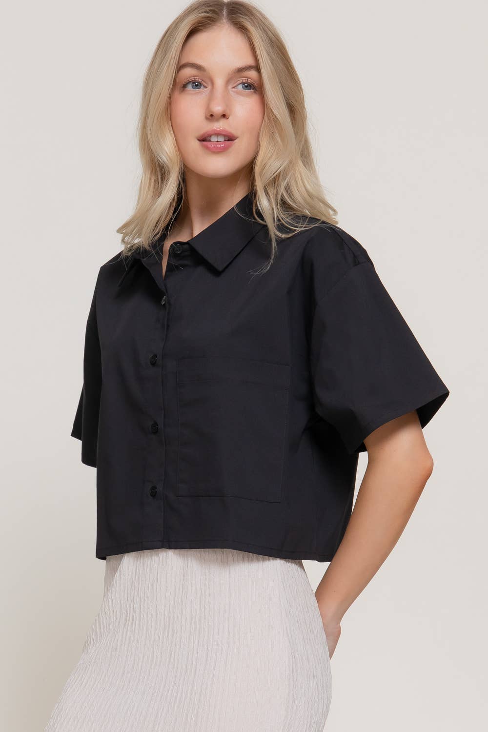 Short Sleeve Button Down Poplin Boxy Woven Shirt: BLU-blue / M