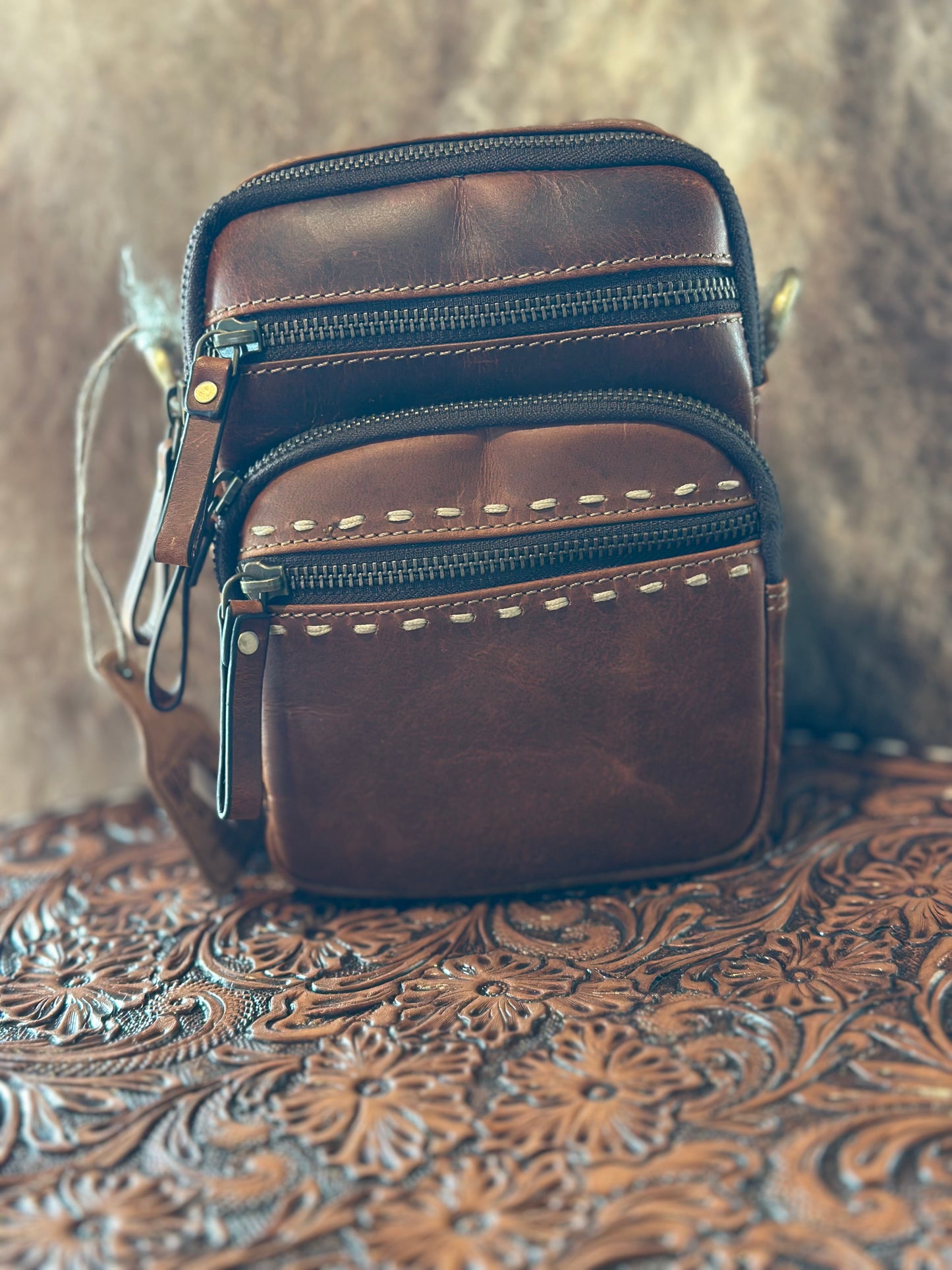 Leather Crossbody purse!