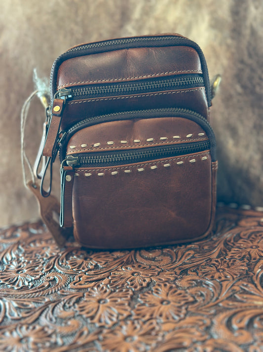 Leather Crossbody purse!