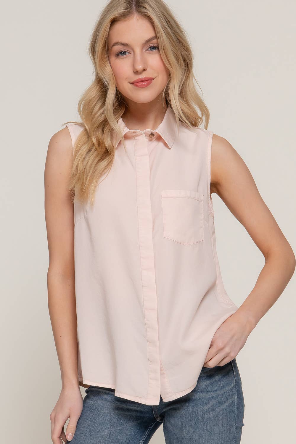 Sleeveless With Pocket Tencel Shirt: IVY-BEIGE / M