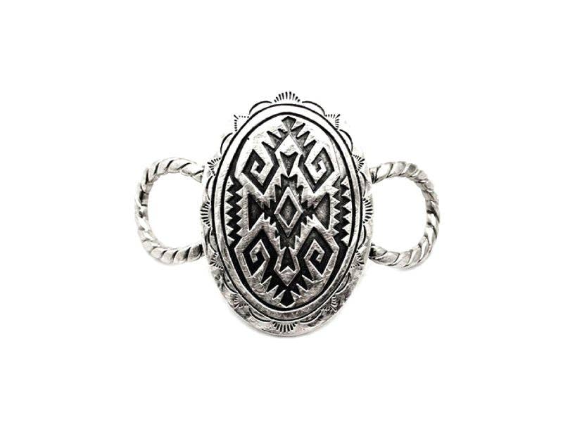 Western Oval Design Scarf Charm: Default