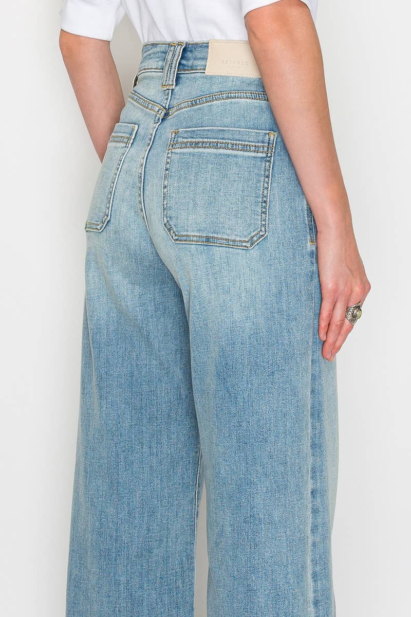TUMMY CONTROL HIGH RISE A LINE WIDE LEG JEAN: 9 (28)