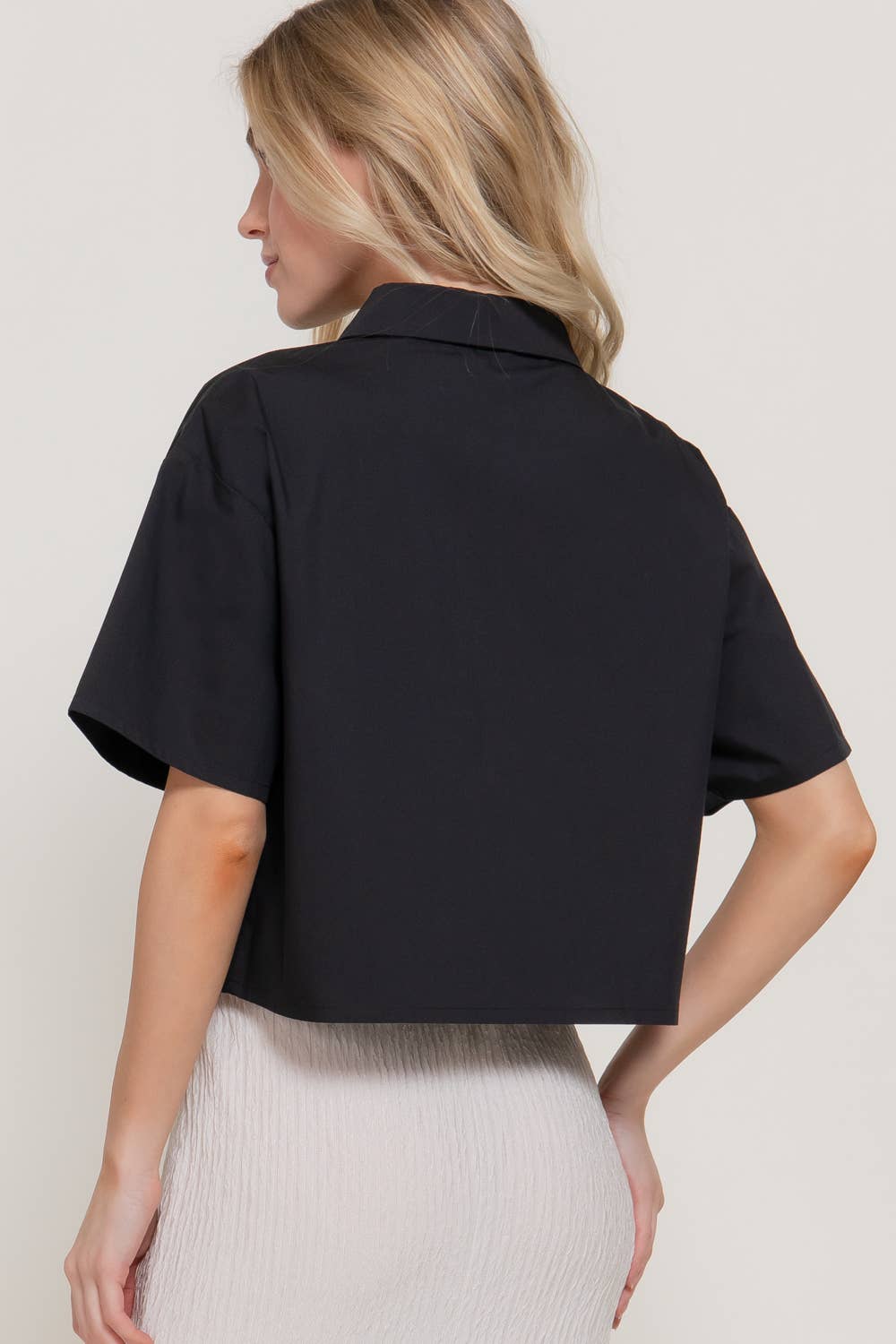 Short Sleeve Button Down Poplin Boxy Woven Shirt: BLU-blue / L