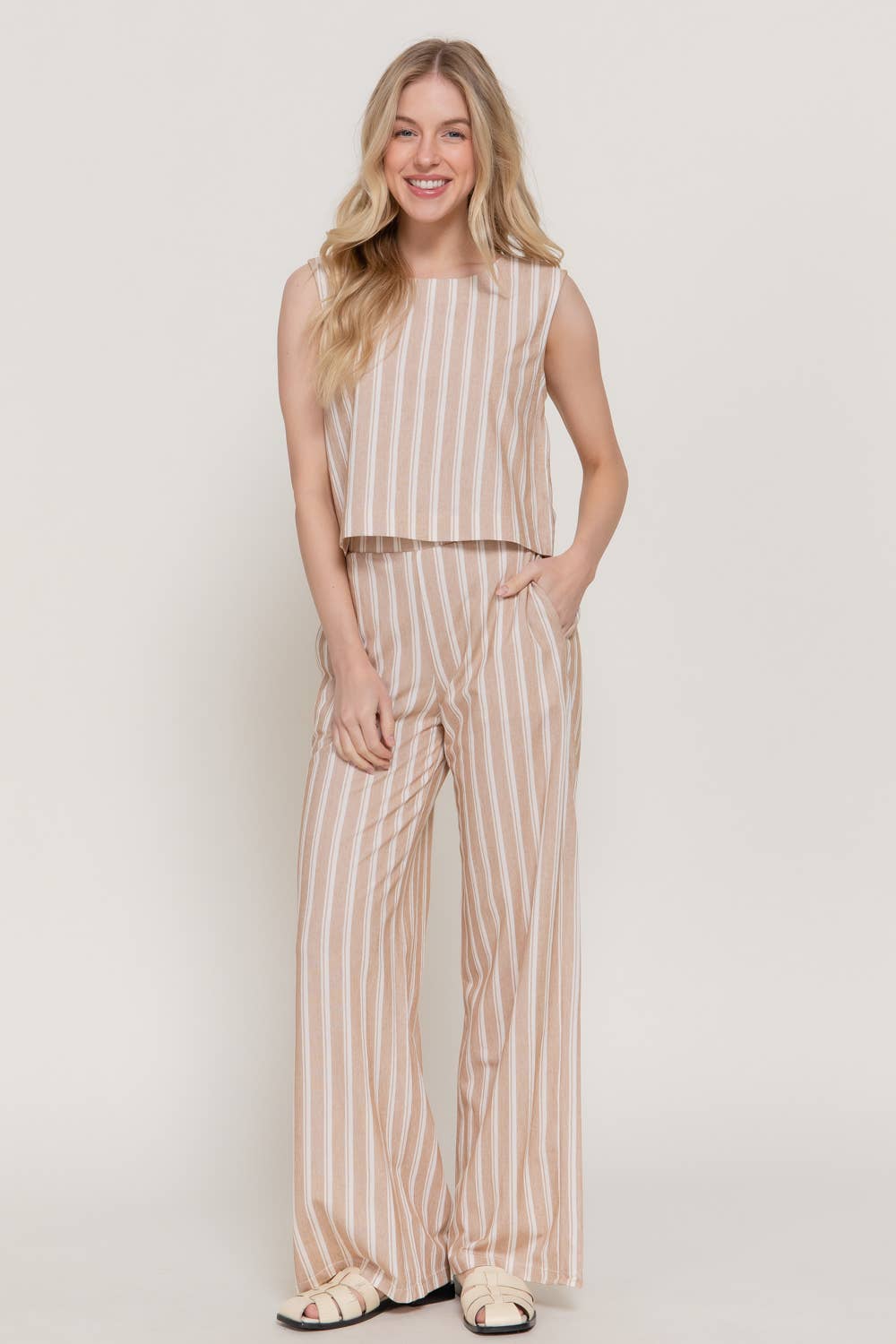 Sleeveless Striped Knit Top with Back Bow Detail: KHA-khaki/off white / S