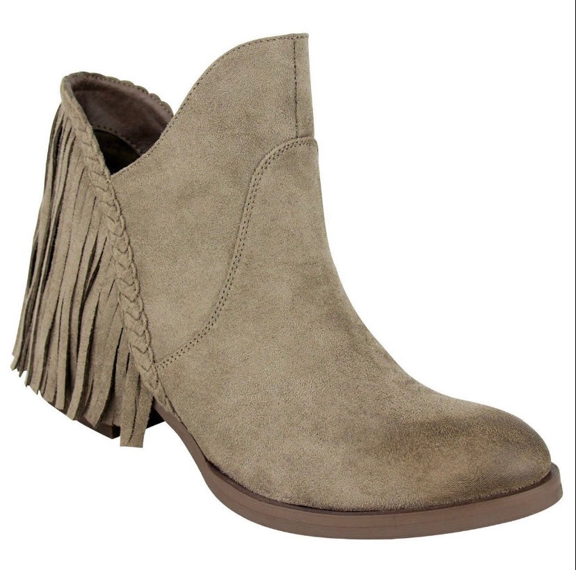 Fringe ankle booties “NOT RATED”  (Braxton-Taupe)