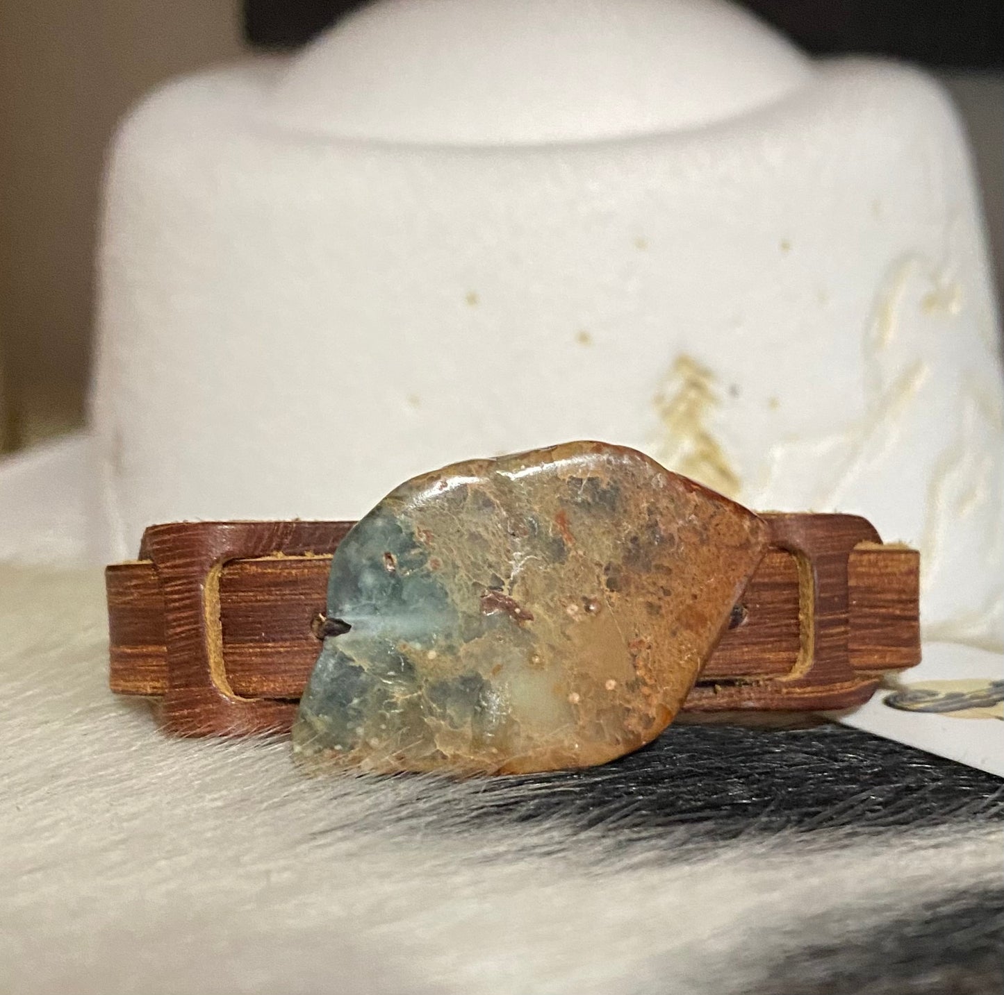 Aqua Terra Slab on Narrow Leather Cuff Bracelet 006c